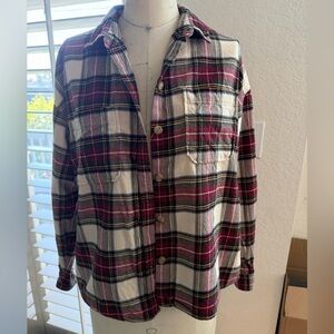 Plaid flannel long sleeve button up
